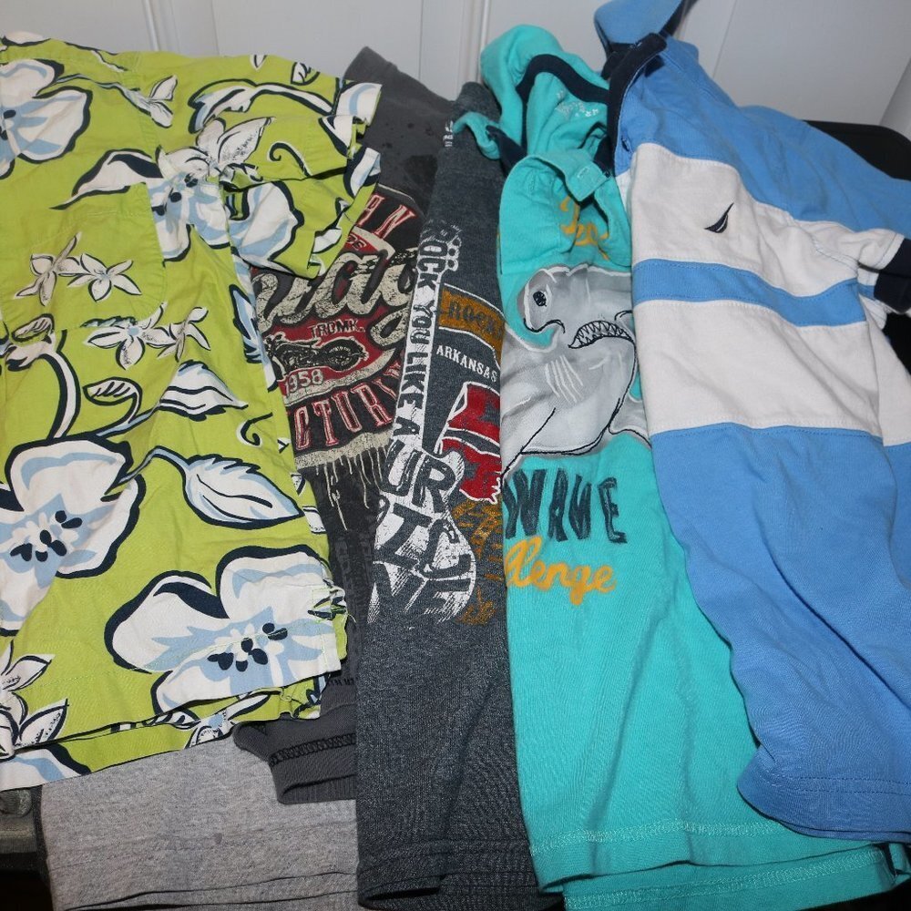 Boys lot of 8 shirts size 5T-12 school and everyday wear